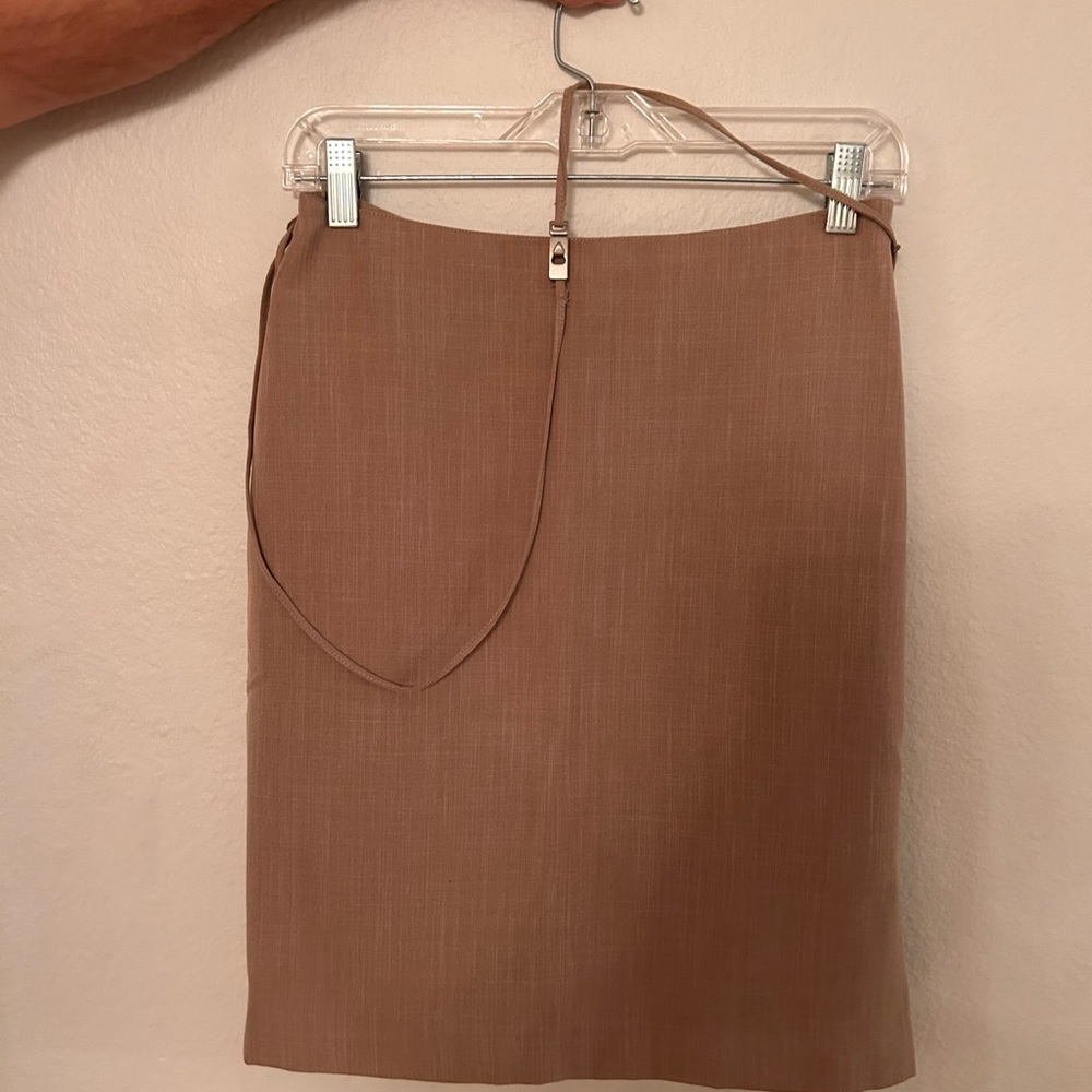 Motiva Italian made skirt and belt